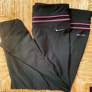 Nike Running Cropped Leggings | Black | Yoga Pants